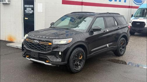 Agate Black Metallic 2026 Ford Explorer Tremor