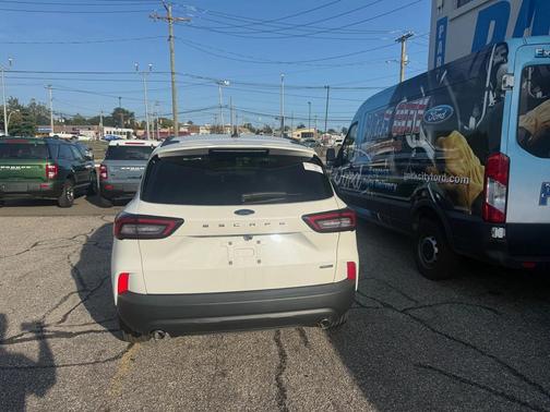 2025 Ford Escape ST-Line Select