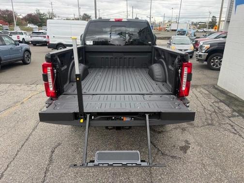 2026 Ford F-350 Lariat