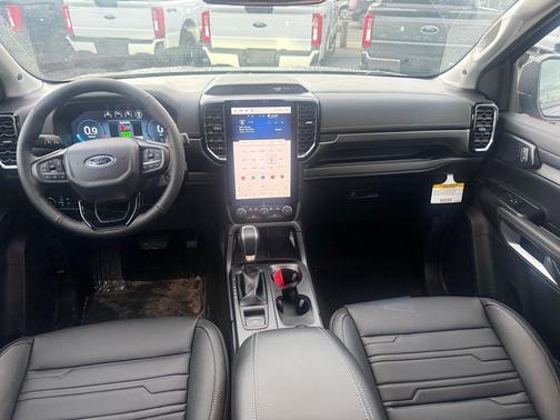 CARBONIZED GRAY METALLIC 2026 Ford Ranger LARIAT