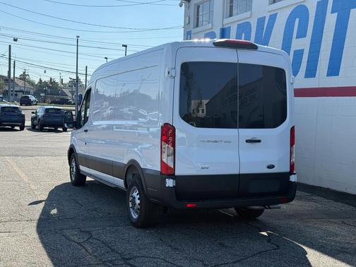2025 Ford Transit-250 Base