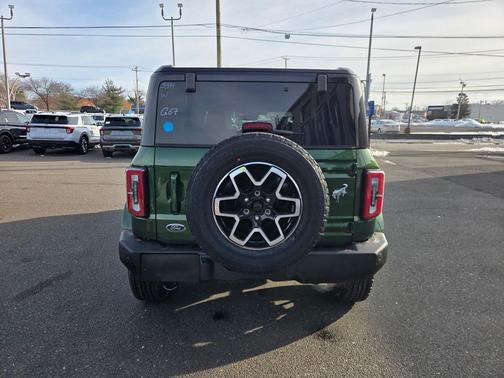 2025 Ford Bronco Outer Banks