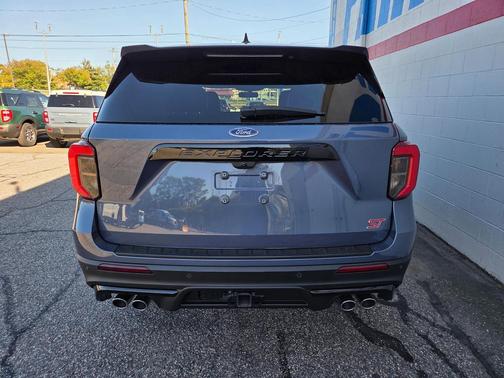 2021 Ford Explorer ST