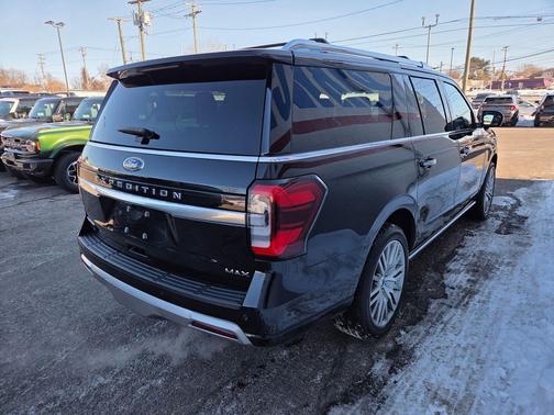 2023 Ford Expedition Max Platinum