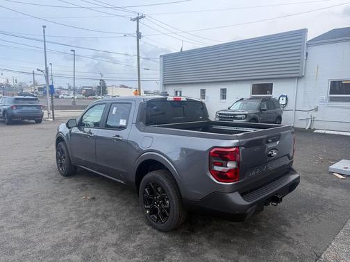 2025 Ford Maverick Lariat