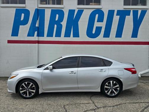2016 Nissan Altima 2.5 SR