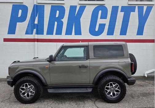 MARSH GRAY 2025 Ford Bronco Badlands