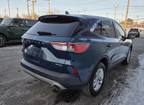 2020 Ford Escape SE