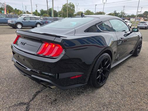 2022 Ford Mustang GT Premium