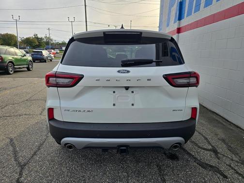 2025 Ford Escape Platinum