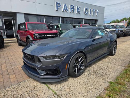 2025 Ford Mustang Dark Horse Fastback