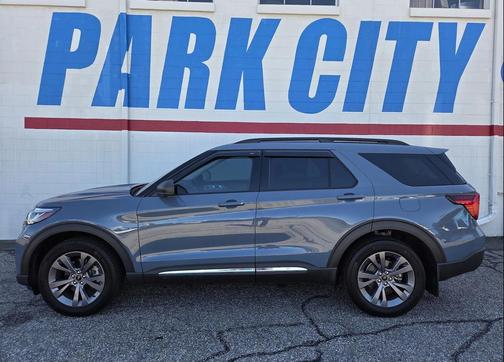 2025 Ford Explorer Active