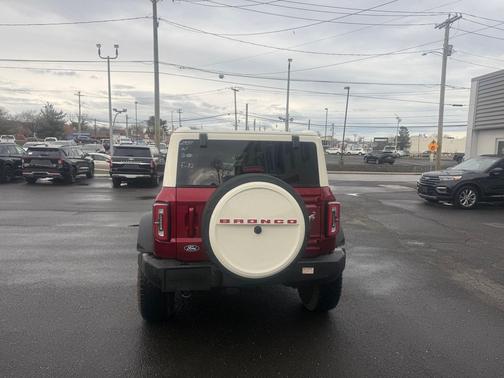 RUBY RED MET TNTD CLEARCOAT 2026 Ford Bronco Outer Banks