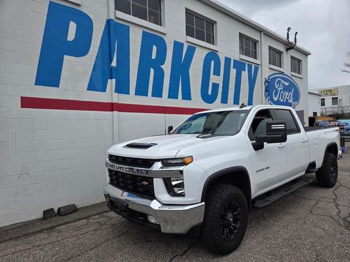Summit White 2023 Chevrolet Silverado 2500 LT