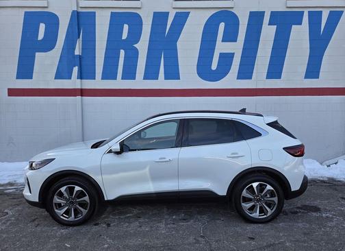 2025 Ford Escape Platinum