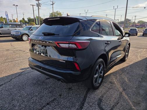 2023 Ford Escape ST-Line