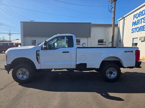 Oxford White 2026 Ford F-250 XL