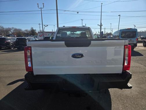 Oxford White 2026 Ford F-250 XL