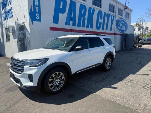 2025 Ford Explorer Active