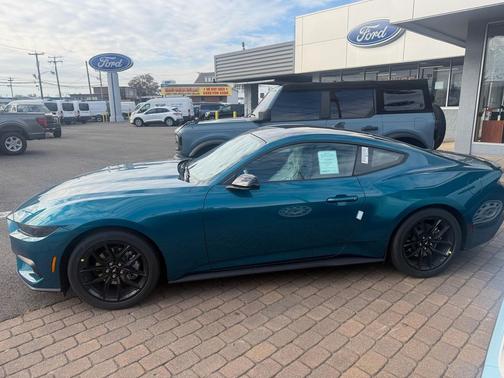 2026 Ford Mustang EcoBoost Premium