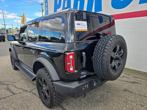 SHADOW BLACK 2025 Ford Bronco Outer Banks