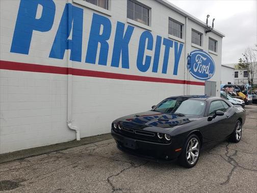 2015 Dodge Challenger SXT Plus