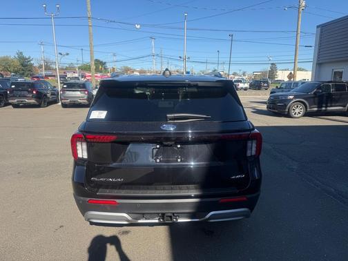 Agate Black Metallic 2026 Ford Explorer Platinum