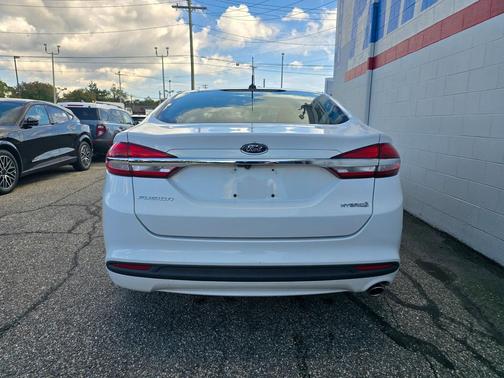 2018 Ford Fusion Hybrid S