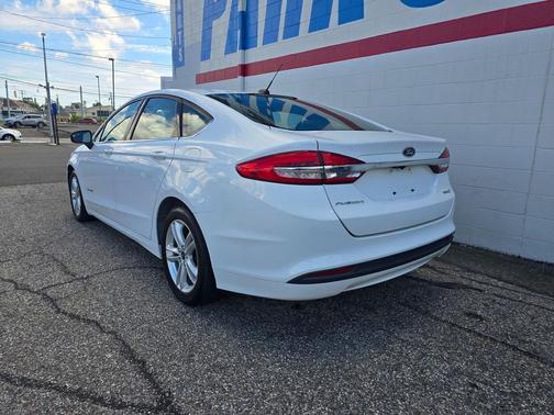 2018 Ford Fusion Hybrid S