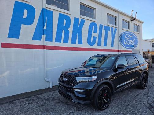 2022 Ford Explorer ST