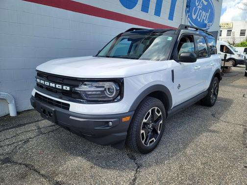 OXFORD WHITE 2022 Ford Bronco Sport Outer Banks