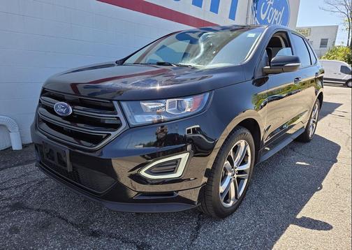 SHADOW BLACK 2018 Ford Edge Sport
