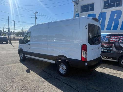 2025 Ford Transit-250 Base