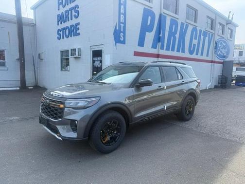 Carbonized Gray Metallic 2026 Ford Explorer Tremor