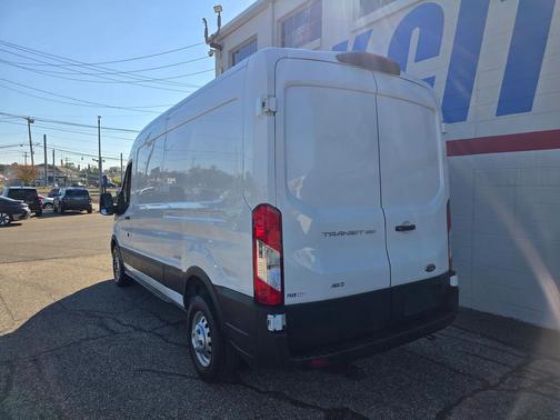 2023 Ford Transit-250 Base