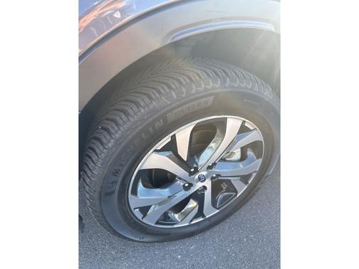 2022 Subaru Outback Touring XT