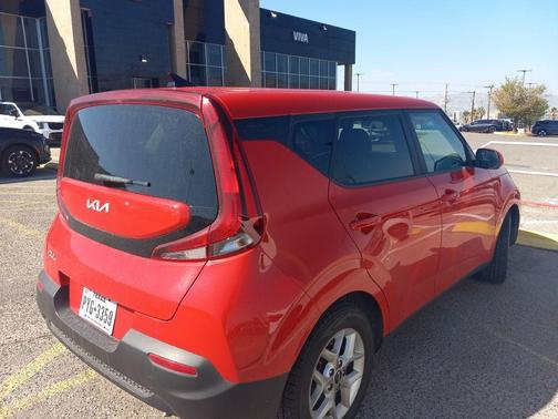 2022 Kia Soul LX