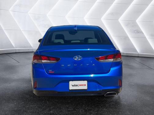 2018 Hyundai SONATA SE