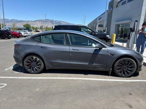 2023 Tesla Model 3 Performance