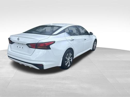 Glacier White 2020 Nissan Altima 2.5 S