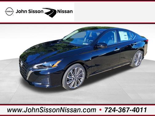Super Black Clearcoat 2025 Nissan Altima 2.5 SL Sedan