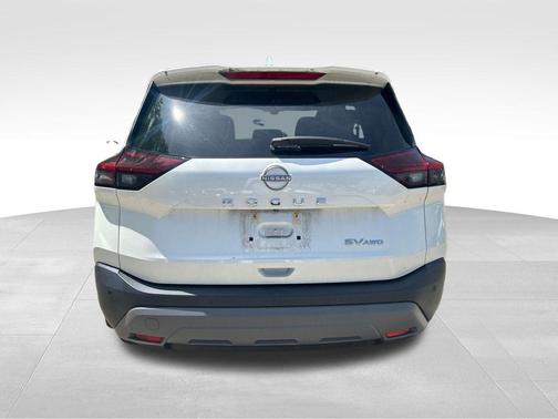 Pearl White Tricoat 2023 Nissan Rogue SV