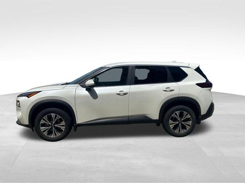 Pearl White Tricoat 2023 Nissan Rogue SV