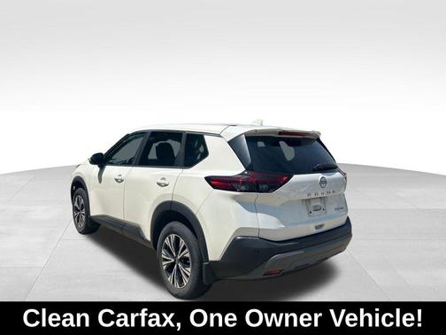 Pearl White Tricoat 2023 Nissan Rogue SV