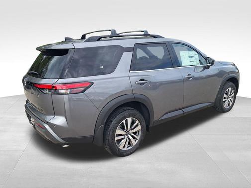 Gun Metallic 2026 Nissan Pathfinder SL