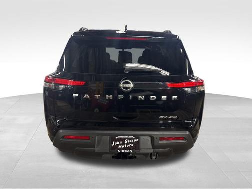 2023 Nissan Pathfinder SV