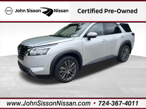 2022 Nissan Pathfinder SL
