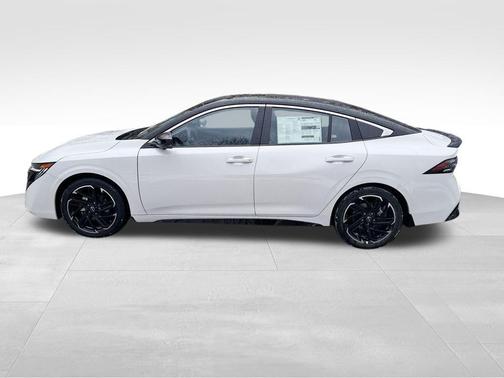 Aspen White/Super Black 2026 Nissan Sentra SR