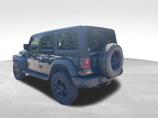 Black Clearcoat 2021 Jeep Wrangler Unlimited Sport Altitude