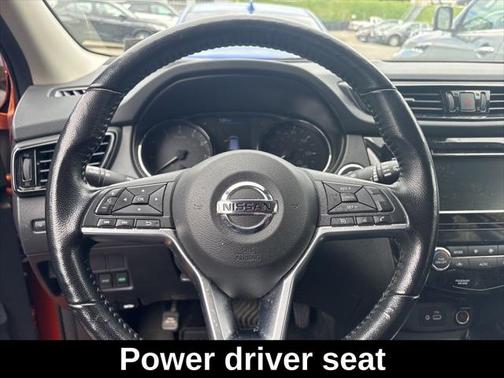 2022 Nissan Rogue Sport SV